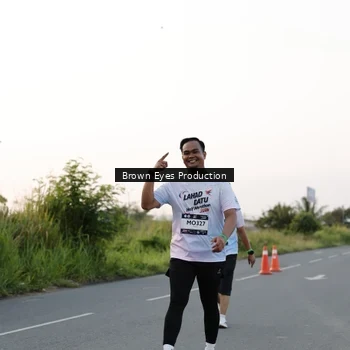 Runner Photo 7656524