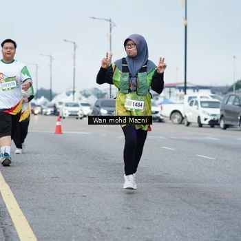 Runner Photo 7656532