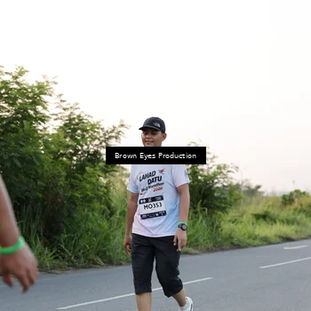 Runner Photo 7656535