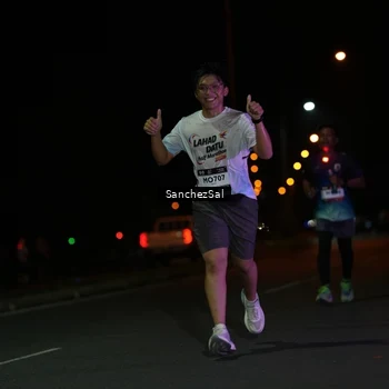 Runner Photo 7656537