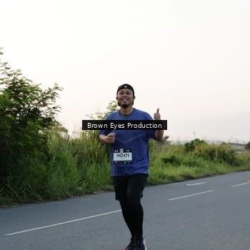 Runner Photo 7656543