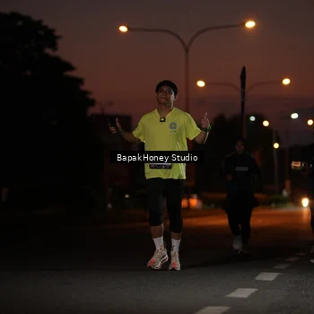 Runner Photo 7656544