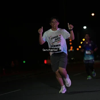 Runner Photo 7656552