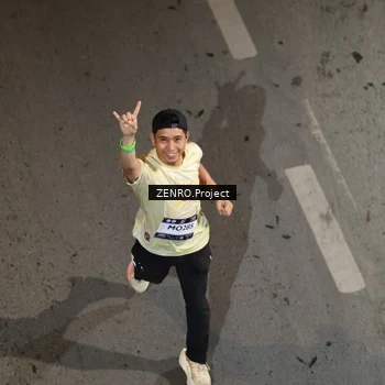 Runner Photo 7656560