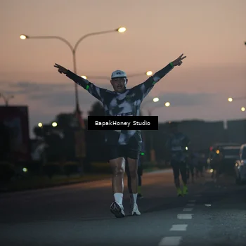 Runner Photo 7656613