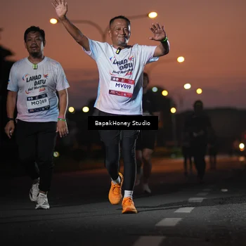 Runner Photo 7656643