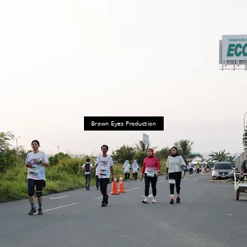 Runner Photo 7656664
