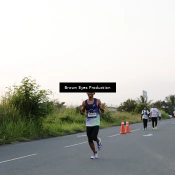Runner Photo 7656695