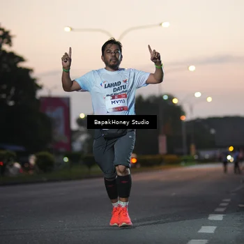 Runner Photo 7656708