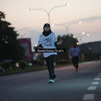 Runner Photo 7656715