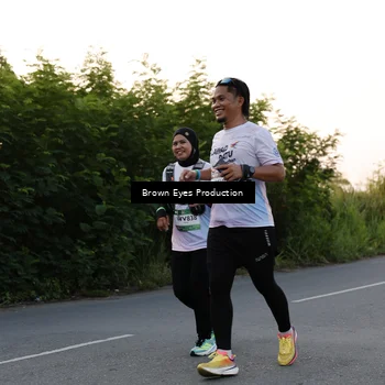 Runner Photo 7656718