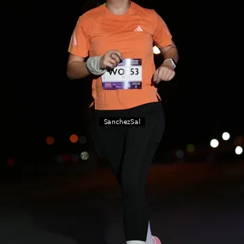 Runner Photo 7656764