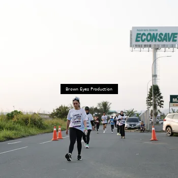 Runner Photo 7656767