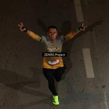 Runner Photo 7656768