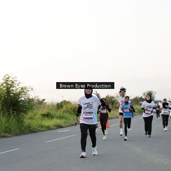 Runner Photo 7656780