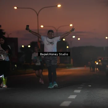 Runner Photo 7656783