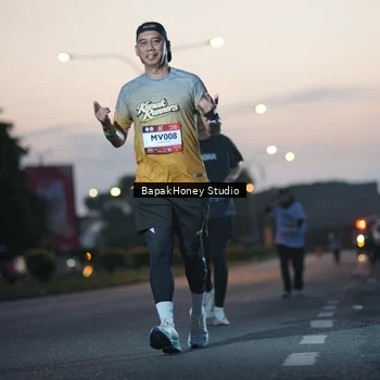 Runner Photo 7656797