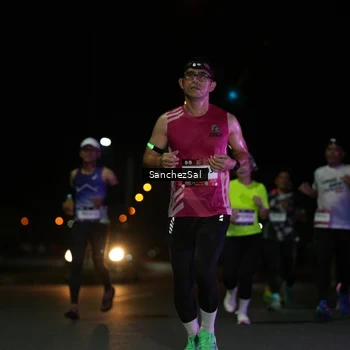 Runner Photo 7656804