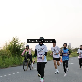 Runner Photo 7656806