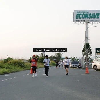 Runner Photo 7656850