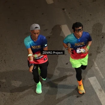 Runner Photo 7656870
