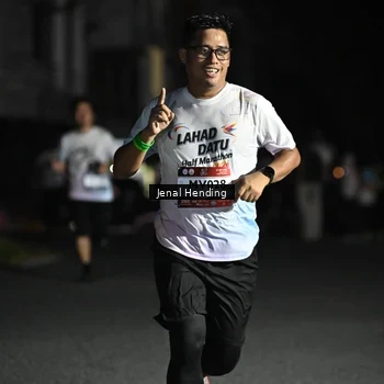 Runner Photo 7656880