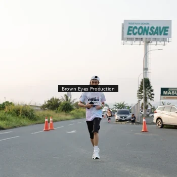 Runner Photo 7656881