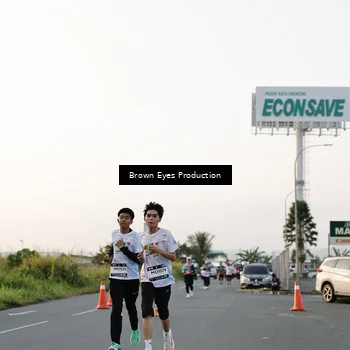 Runner Photo 7656895