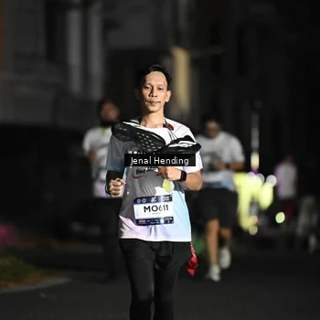 Runner Photo 7656929