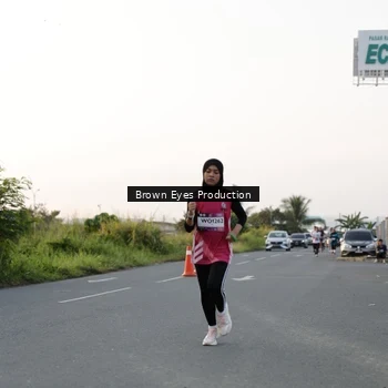 Runner Photo 7656939