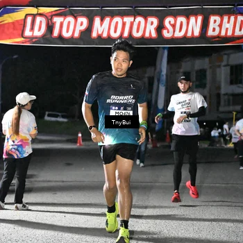 Runner Photo 7656944