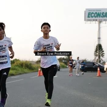 Runner Photo 7656959