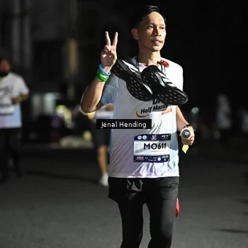 Runner Photo 7656990