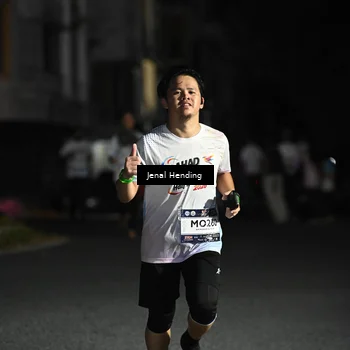 Runner Photo 7656993