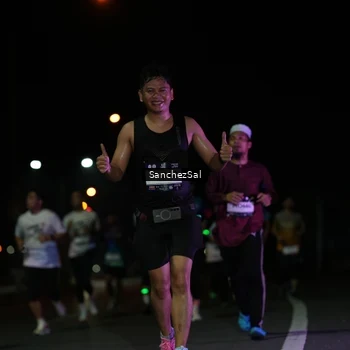 Runner Photo 7657003