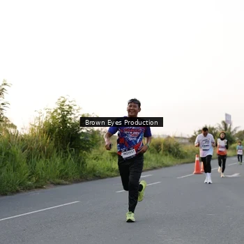 Runner Photo 7657013