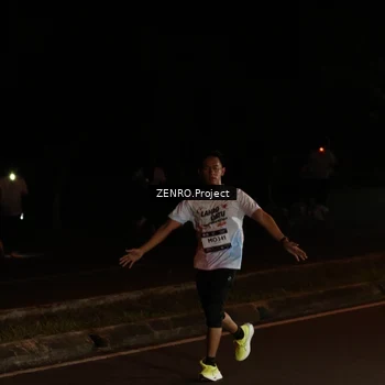 Runner Photo 7657016