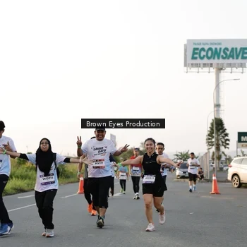 Runner Photo 7657024