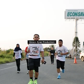Runner Photo 7657044