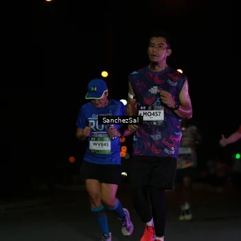 Runner Photo 7657046