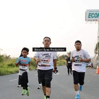 Runner Photo 7657047