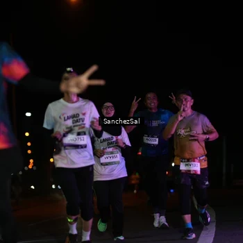 Runner Photo 7657048