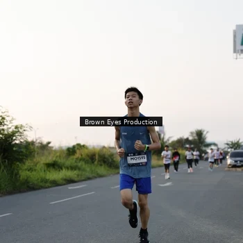 Runner Photo 7657055