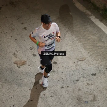 Runner Photo 7657056