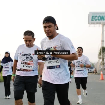 Runner Photo 7657059