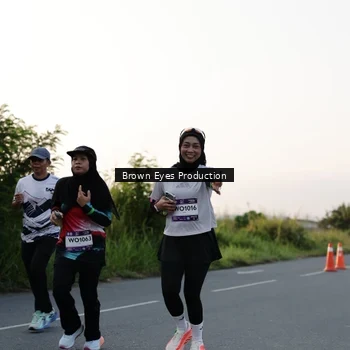 Runner Photo 7657084