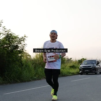 Runner Photo 7657087