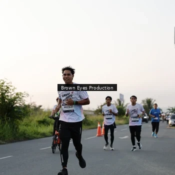 Runner Photo 7657107