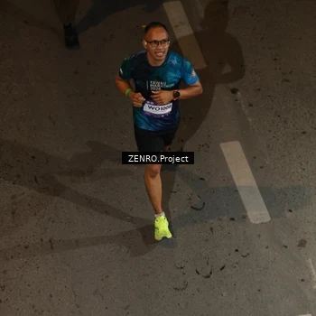 Runner Photo 7657109