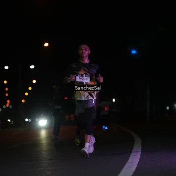 Runner Photo 7657116